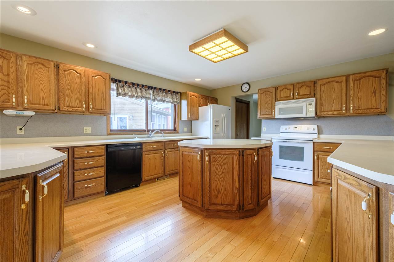 9446 North Adeline Road Leaf River, IL 61047 - Photo 14 of 76 Gallery Image 14