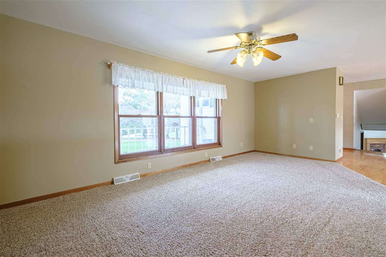 9446 North Adeline Road Leaf River, IL 61047 - Photo 10 of 76 Gallery Image 10