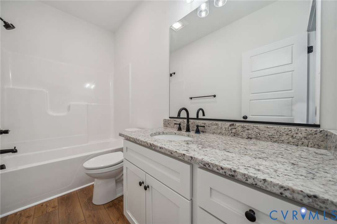 2104 Cartersville Road Cartersville, VA 23027 - Photo 19 of 30 Hall bath