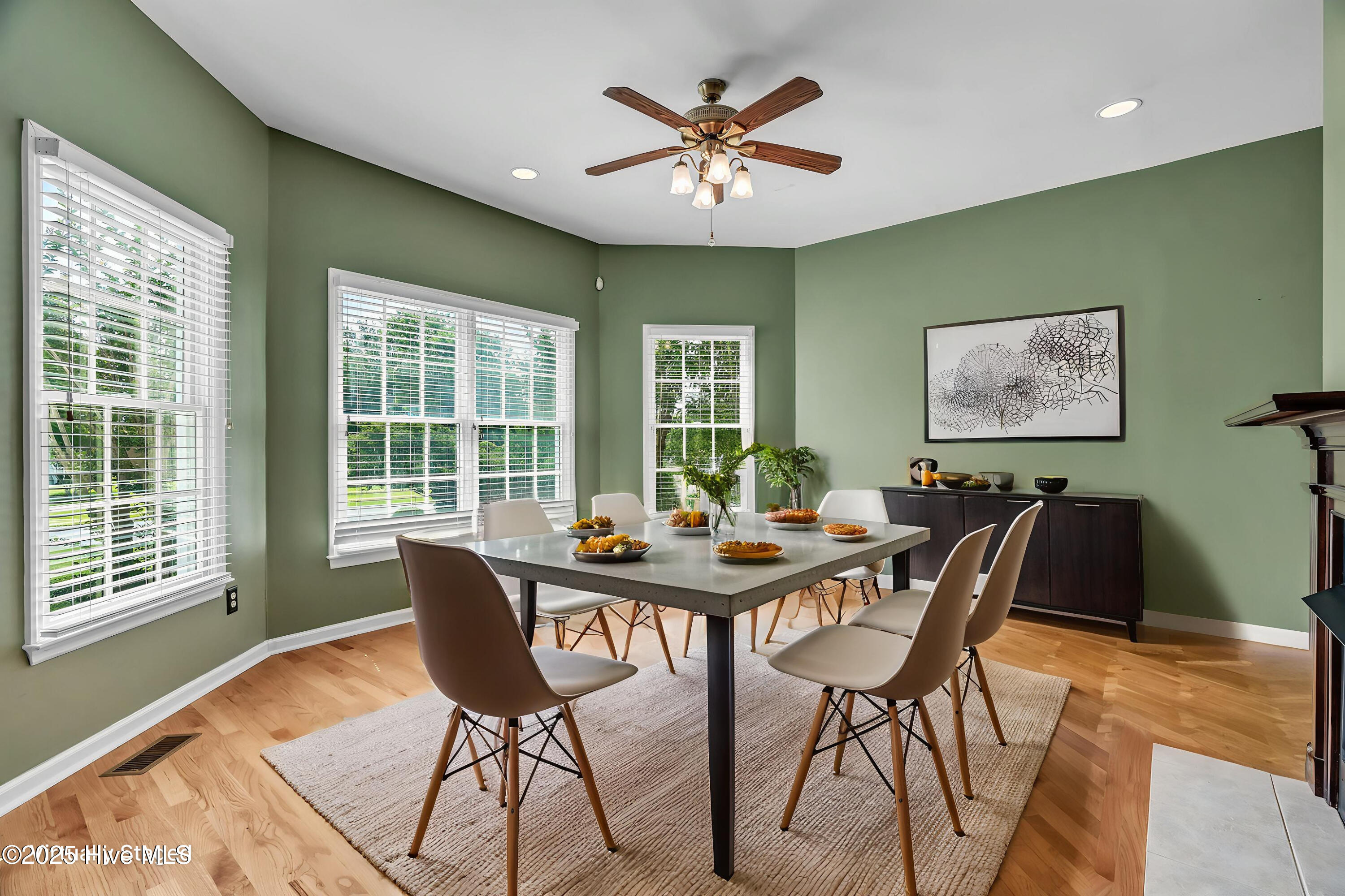 142 Magens Way Cedar Point, NC 28584 - Photo 9 of 93 VIRTUALLY STAGED AS DINING ROOM