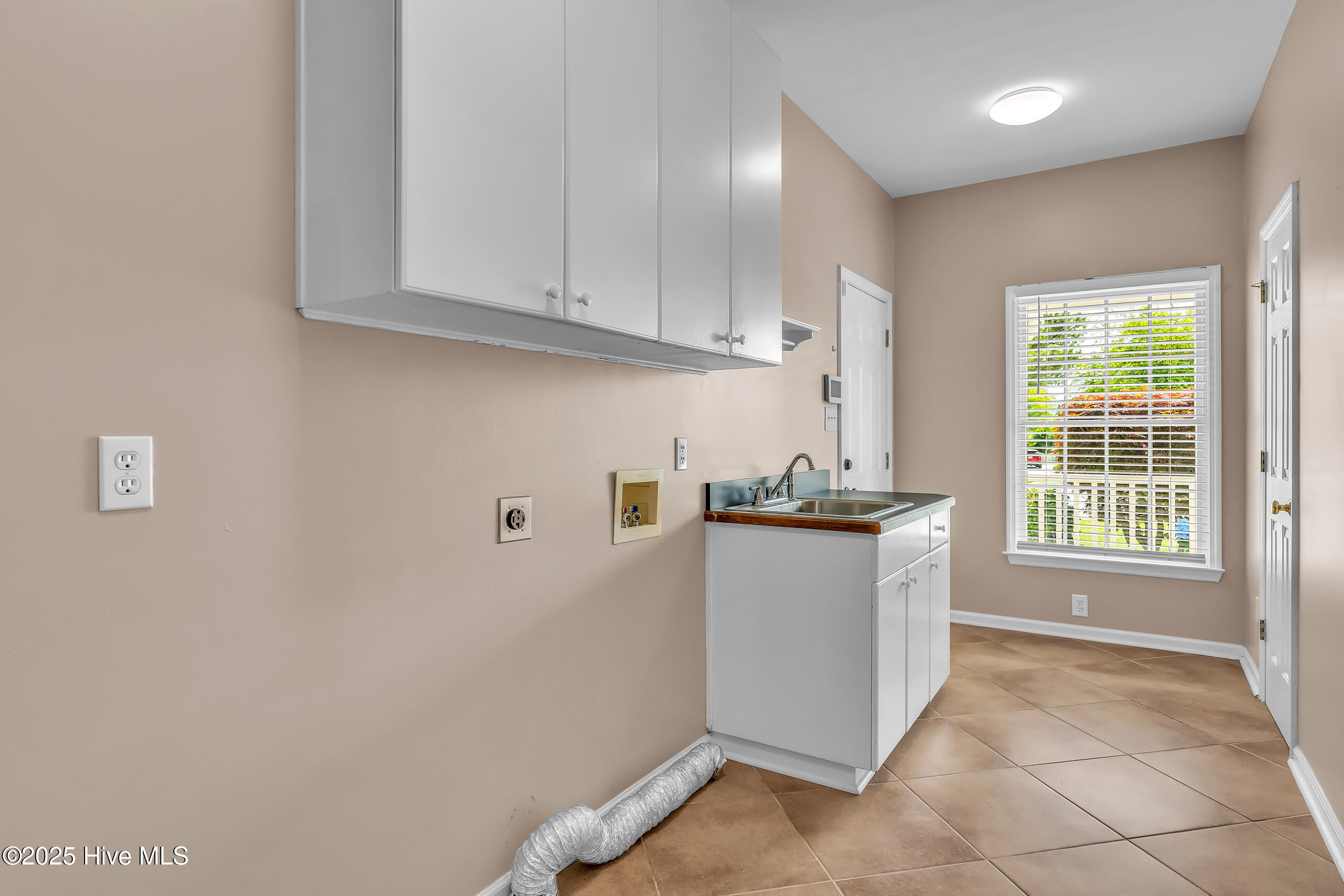 142 Magens Way Cedar Point, NC 28584 - Photo 44 of 93 Laundry Room