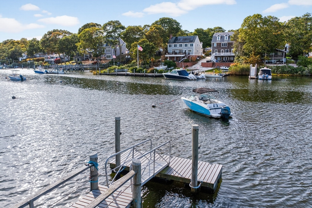 23 Childs River Road Falmouth, MA 02536 - Photo 3 of 26