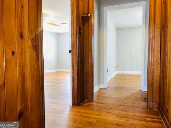 $999 | 406 East Main Street, Hogansville, GA 30230