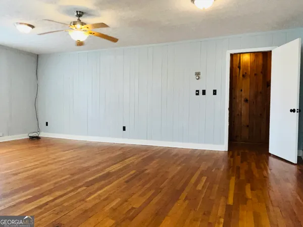 $999 | 406 East Main Street, Hogansville, GA 30230