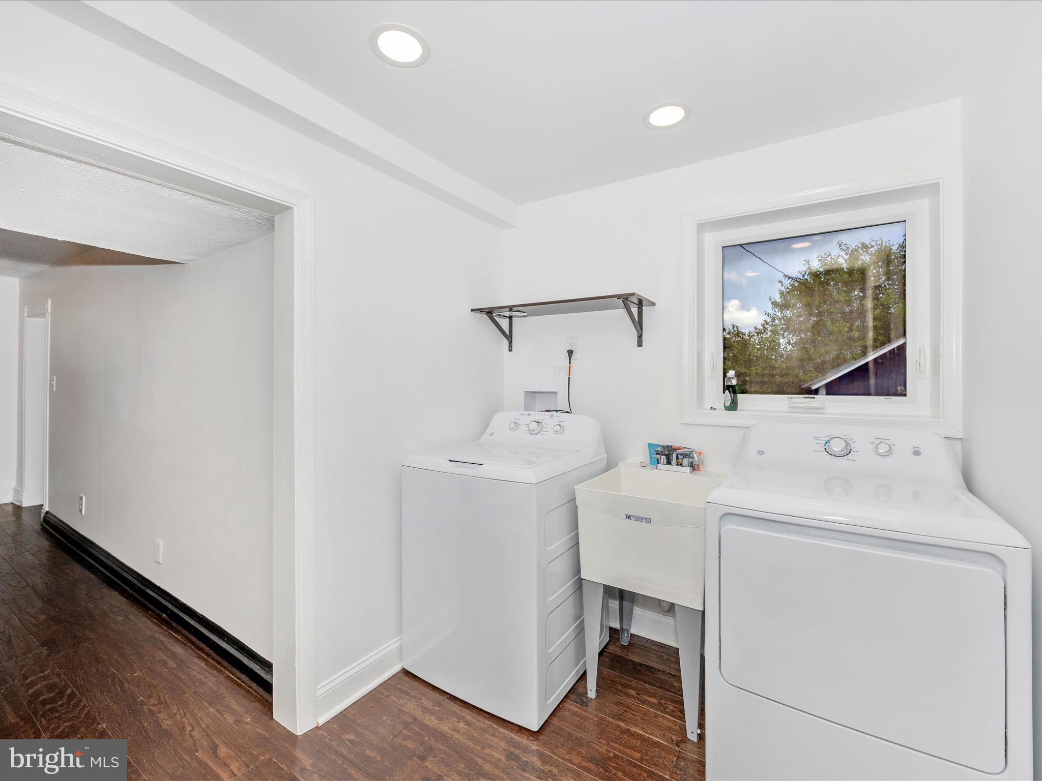 10534 Cook Brothers Road Ijamsville, MD 21754 - Photo 29 of 36 Laundry Room