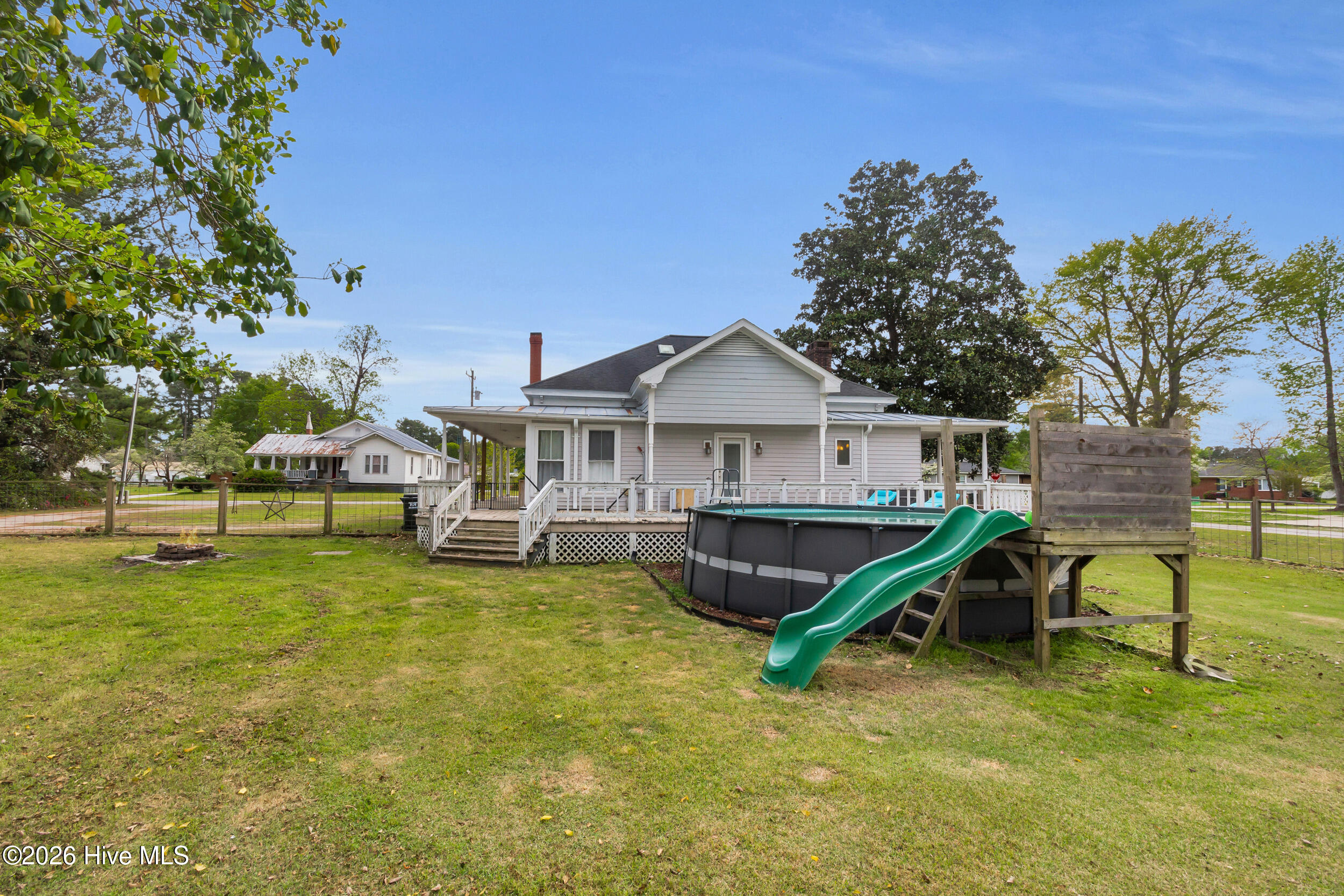 308 Pollock Street Pollocksville, NC 28573 - Photo 31 of 48 38_46