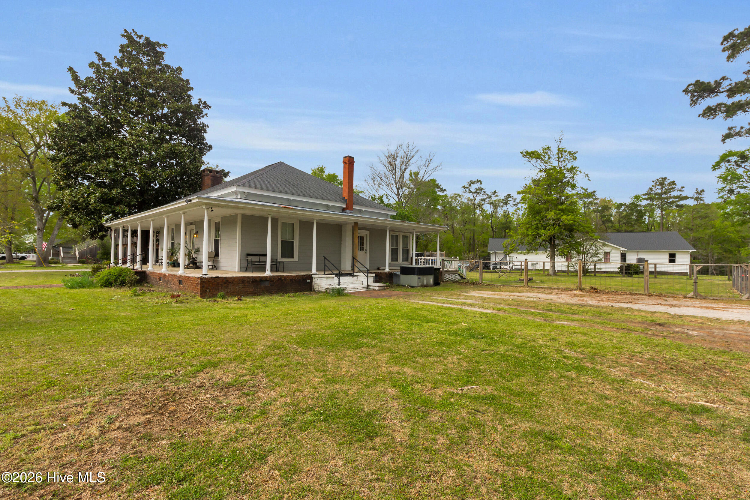 308 Pollock Street Pollocksville, NC 28573 - Photo 34 of 45 30_38