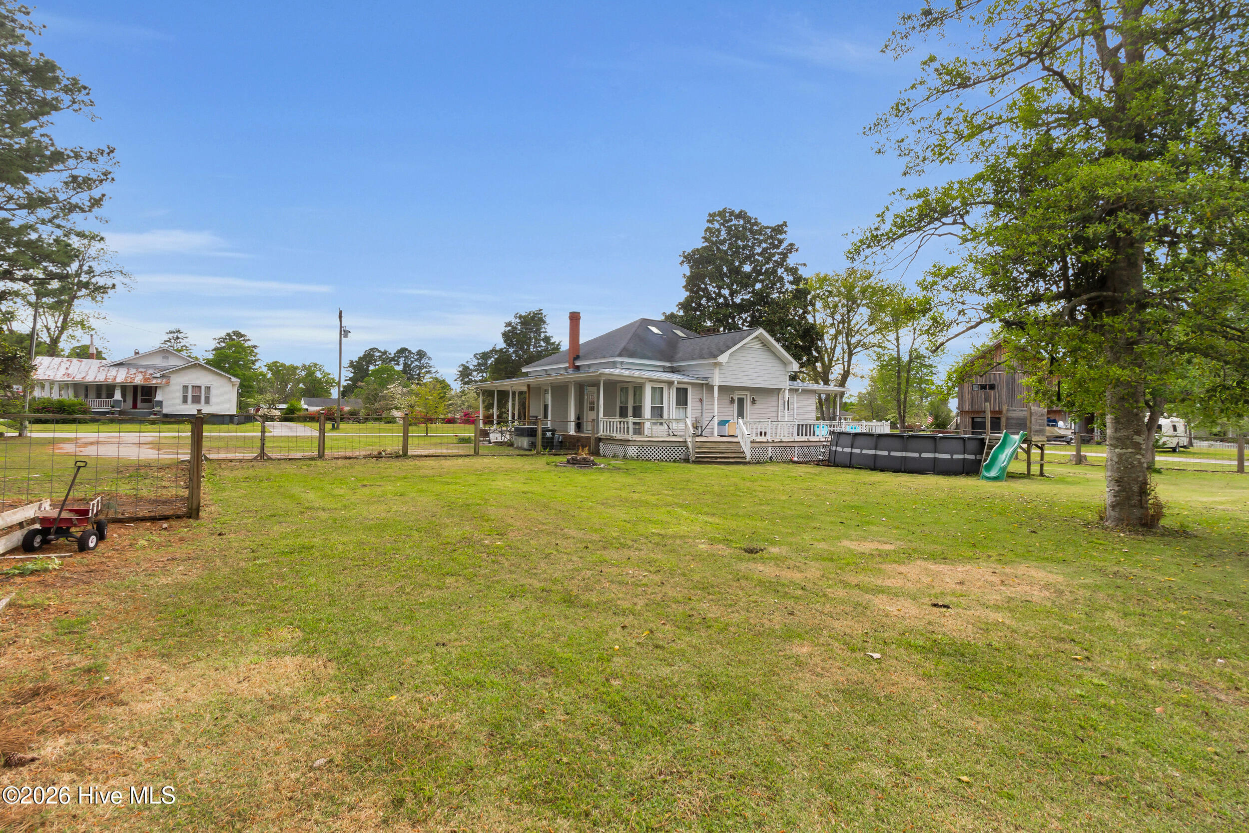 308 Pollock Street Pollocksville, NC 28573 - Photo 33 of 48 37_45