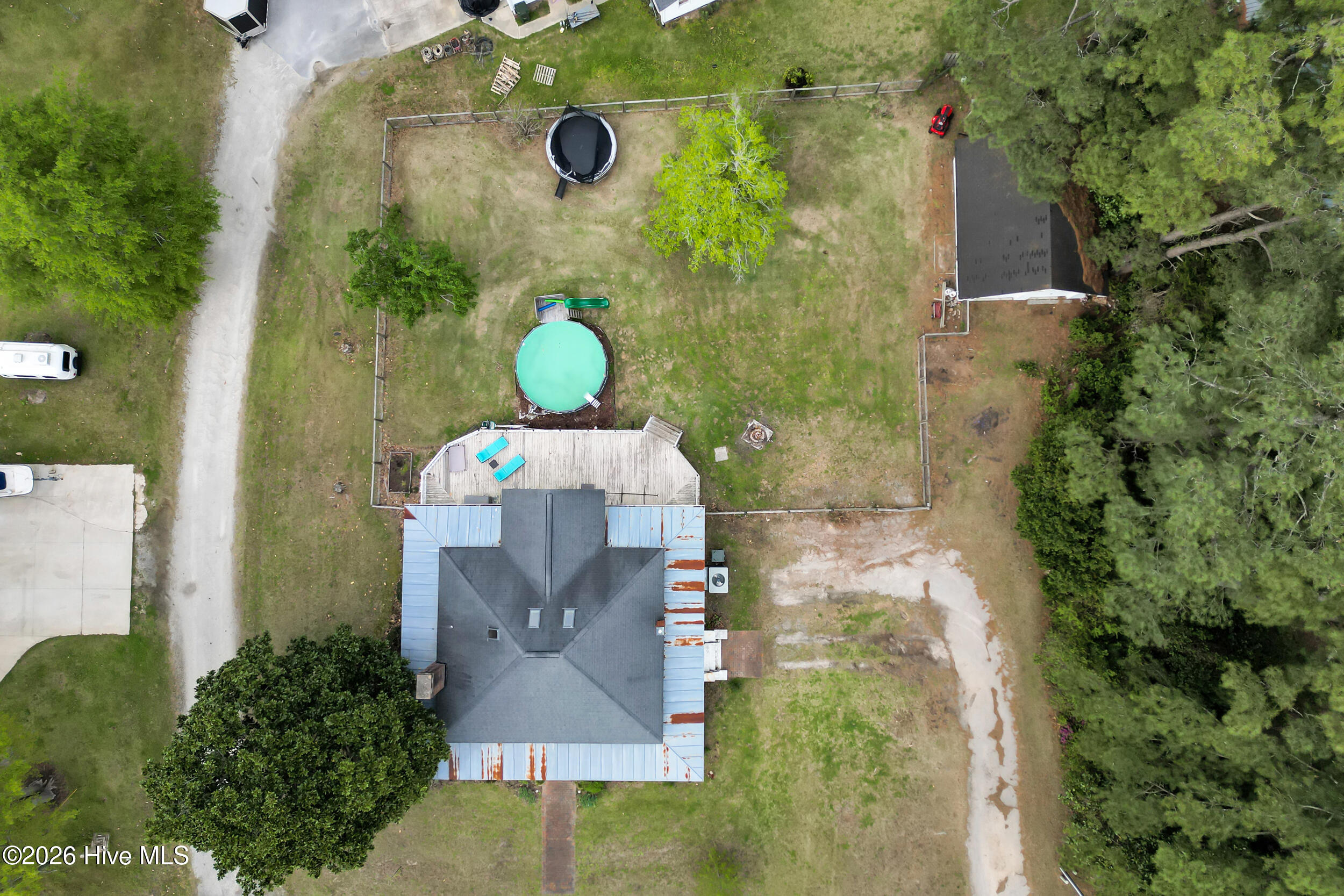 308 Pollock Street Pollocksville, NC 28573 - Photo 38 of 48 42_3