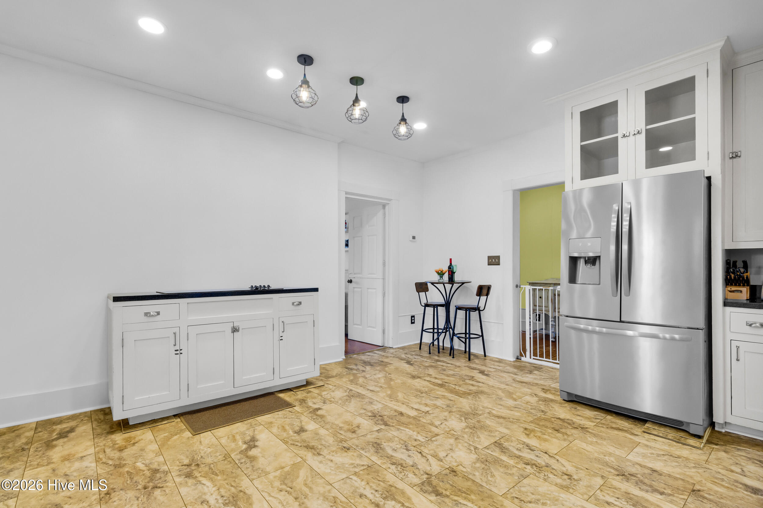 308 Pollock Street Pollocksville, NC 28573 - Photo 9 of 45 4_11