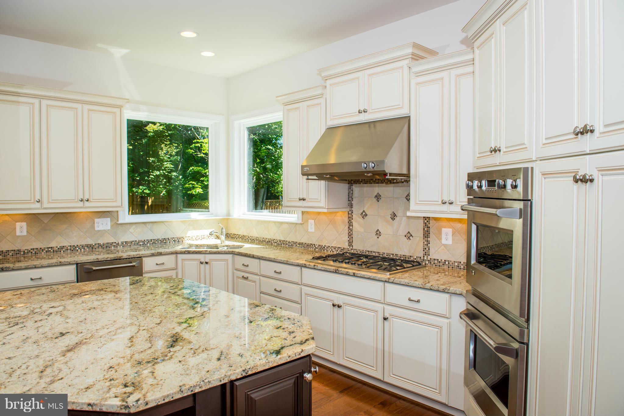 10002 Courthouse Road Vienna, VA 22181 - Photo 12 of 27 Kitchen