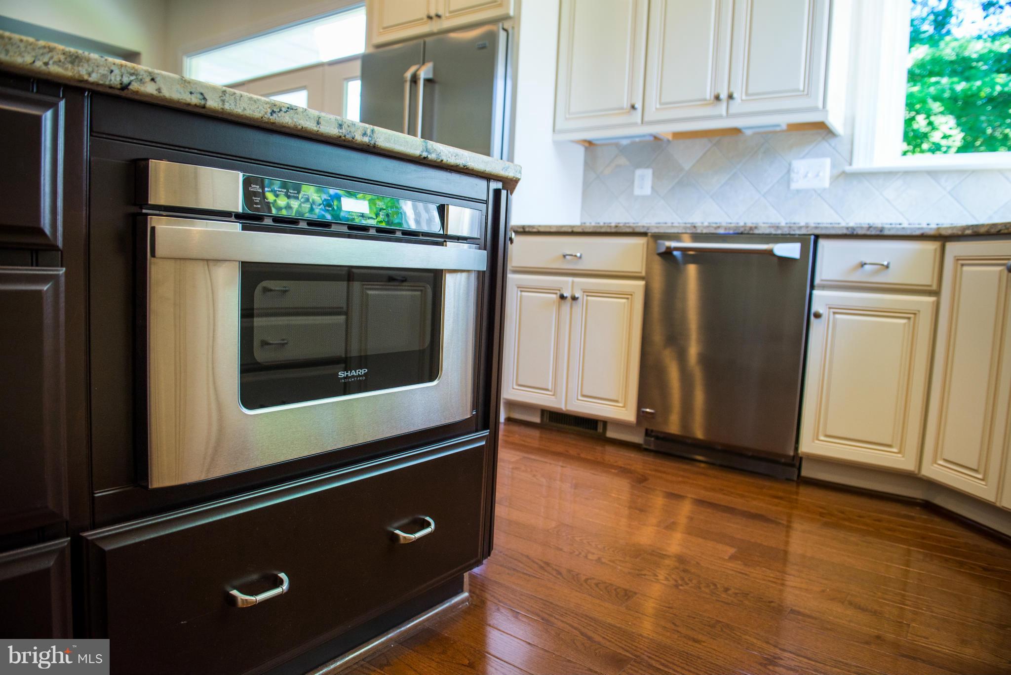 10002 Courthouse Road Vienna, VA 22181 - Photo 17 of 27 Kitchen