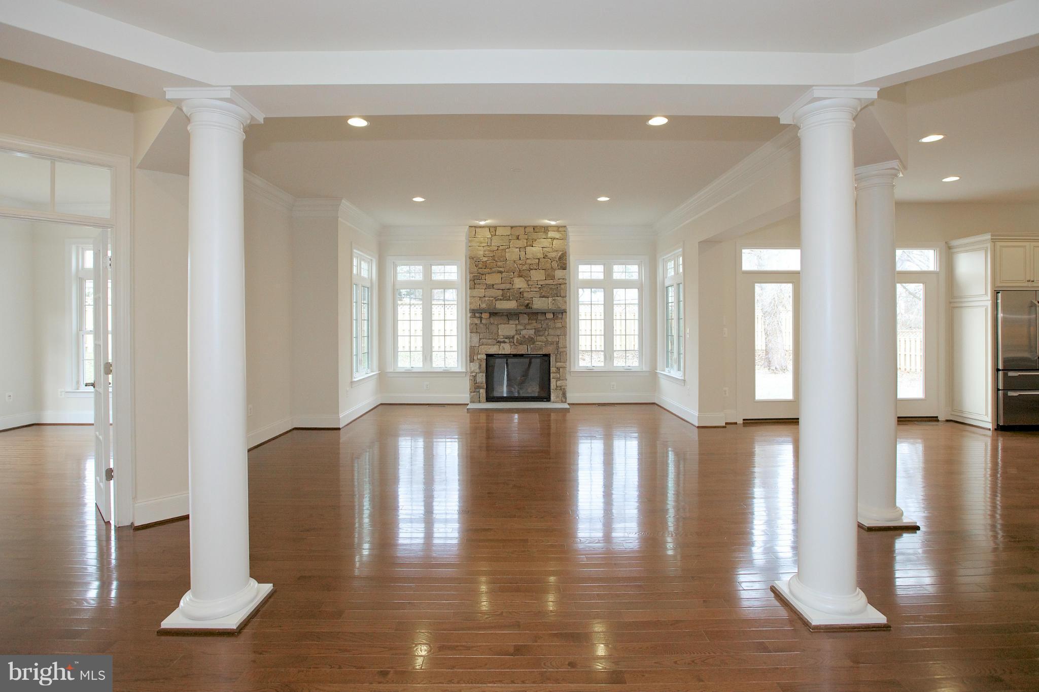 10002 Courthouse Road Vienna, VA 22181 - Photo 5 of 27 Interior (General)