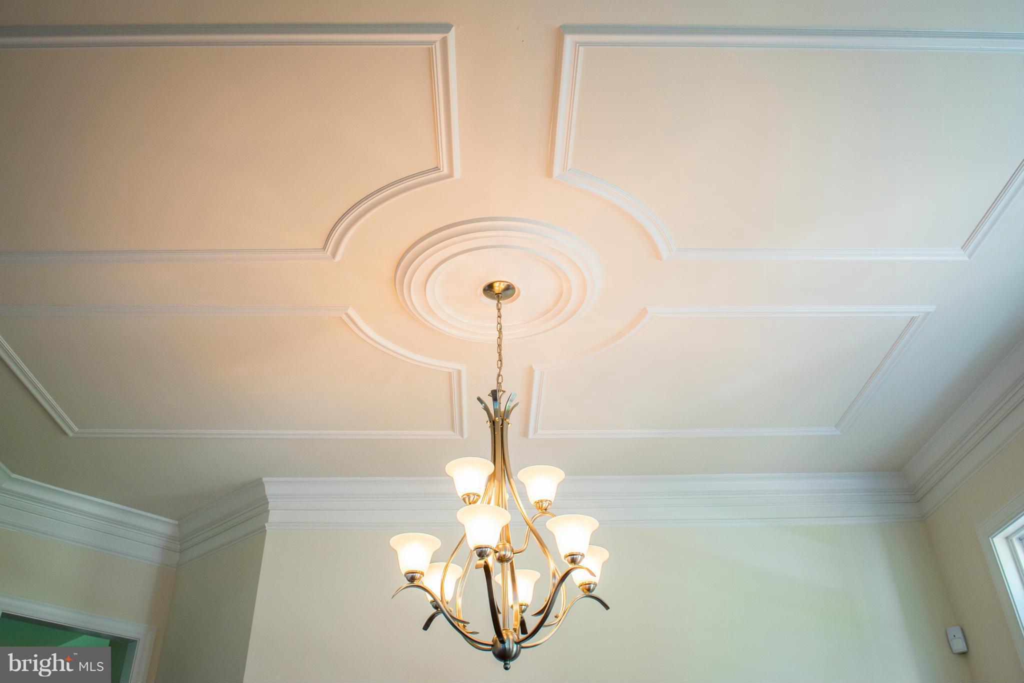 10002 Courthouse Road Vienna, VA 22181 - Photo 8 of 27 Exterior (Front)