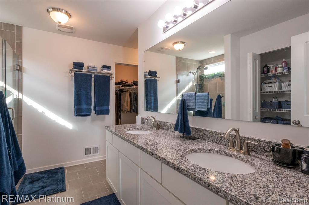 1402 Secretariat Way Howell, MI 48843 - Photo 21 of 37 Gallery Image 21