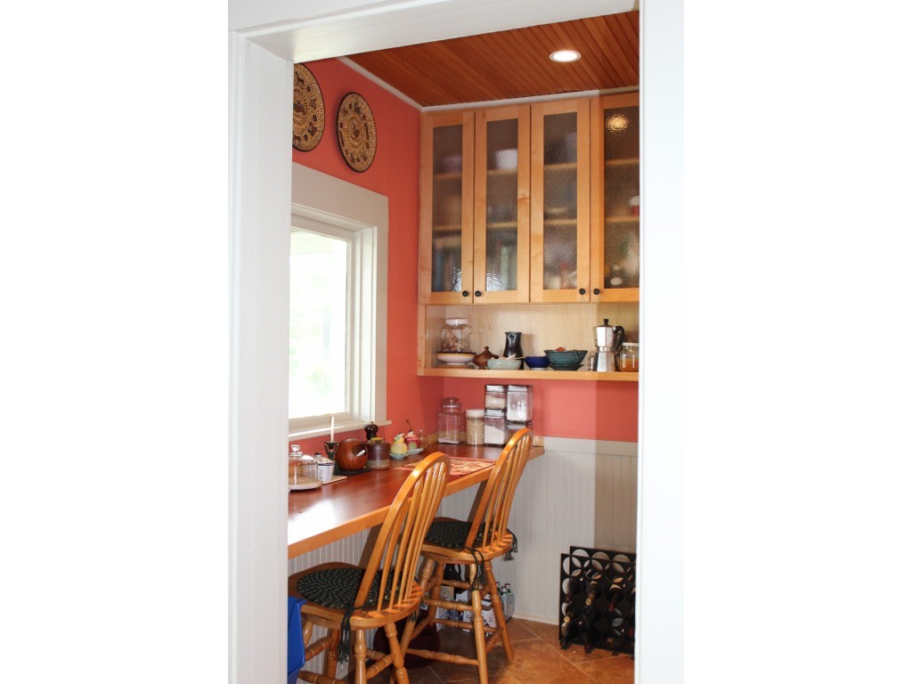 57 Academy Road Thetford, VT 05075 - Photo 8 of 25