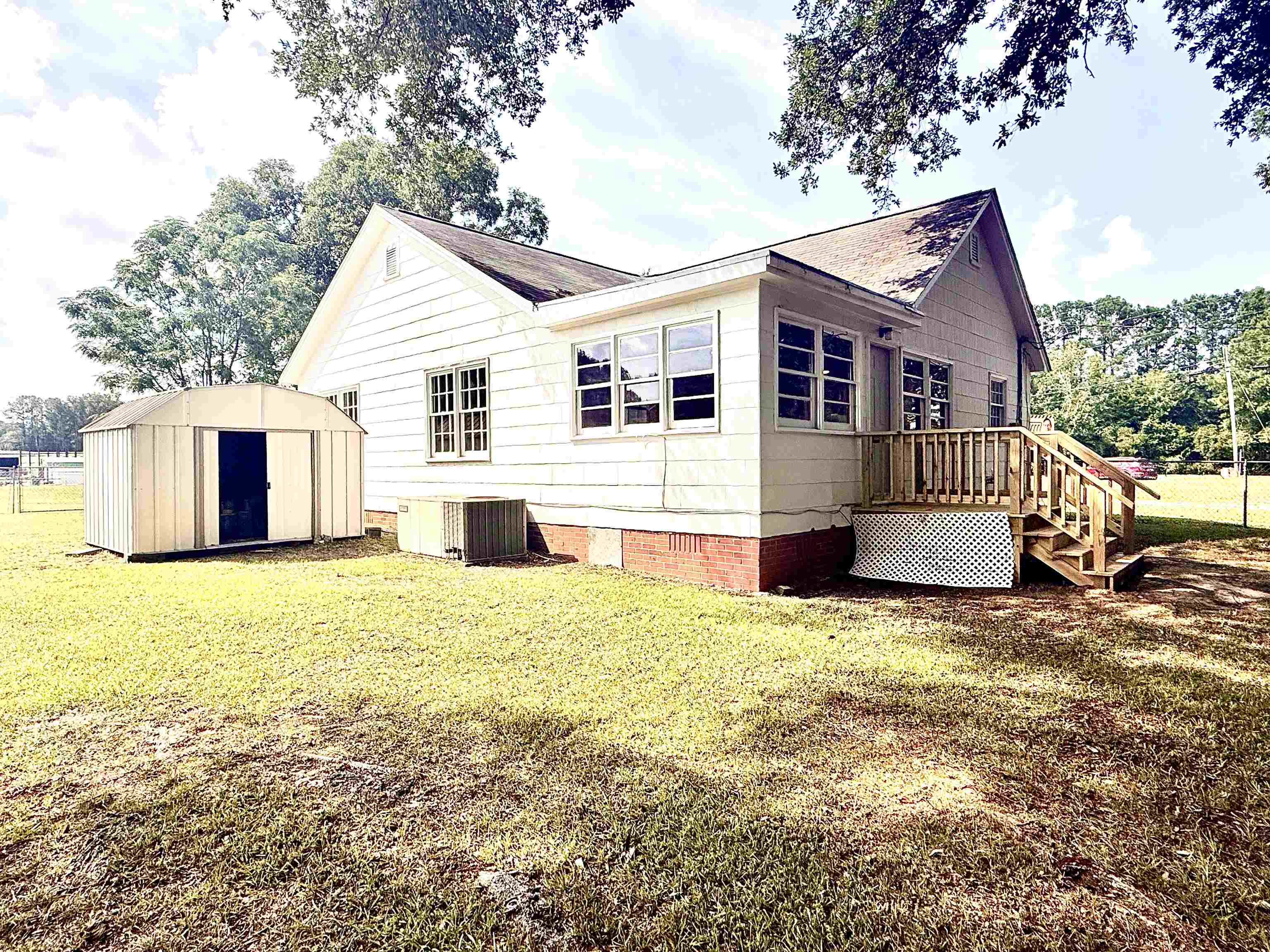 806 Brooks Road Andrews, SC 29510 - Photo 16 of 18 Gallery Image 16