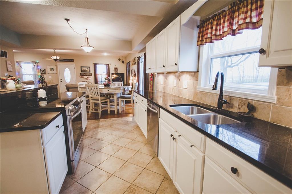 3476 South Mauxferry Road Franklin, IN 46131 - Photo 8 of 38 Gallery Image 8