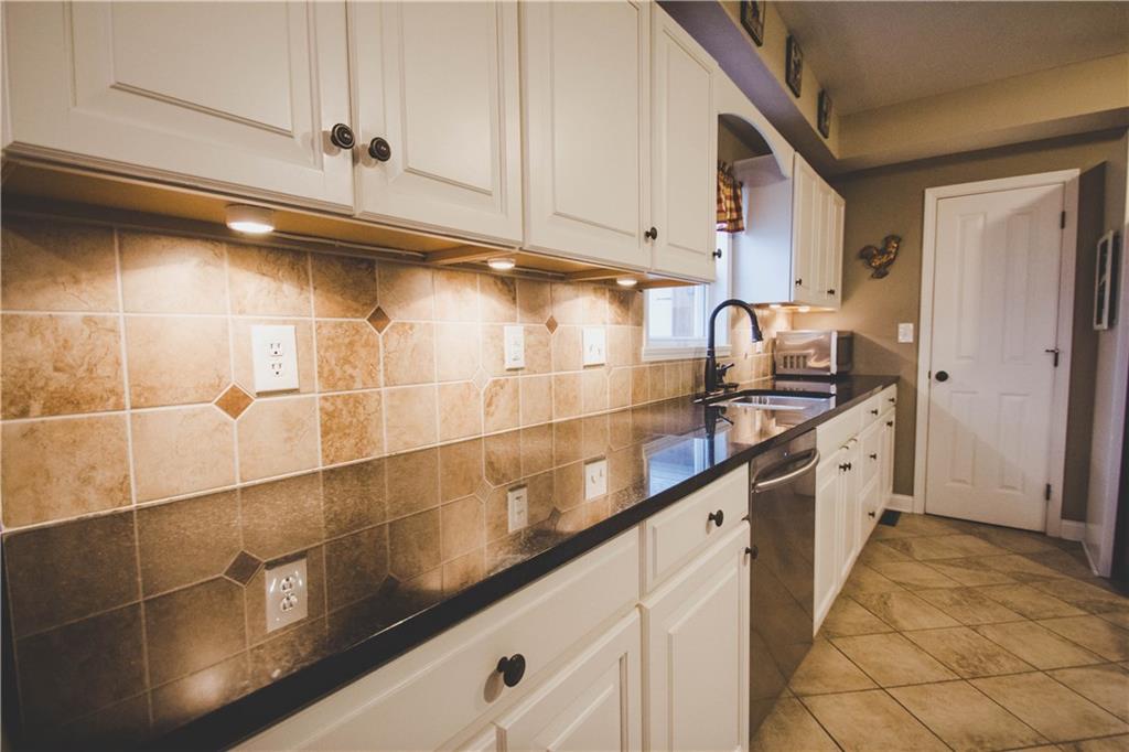3476 South Mauxferry Road Franklin, IN 46131 - Photo 9 of 38 Gallery Image 9