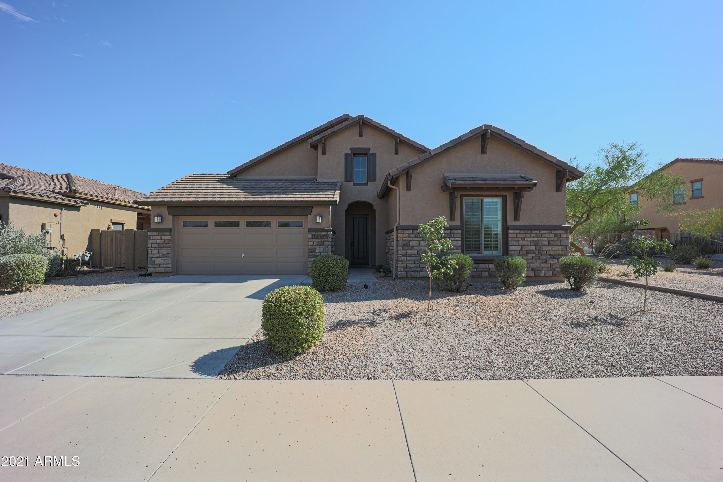 18395 Verdin Road Goodyear, AZ 85338 - Photo 4 of 61 2 Car Garage