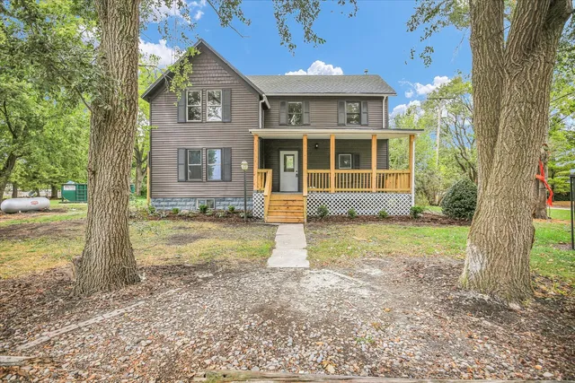 $185,000 | 208 County Road 1790 North, Onarga, IL 60955