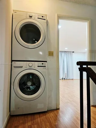 $3,200 | 3950 Estepona Avenue, Unit 6D6, Doral, FL 33178