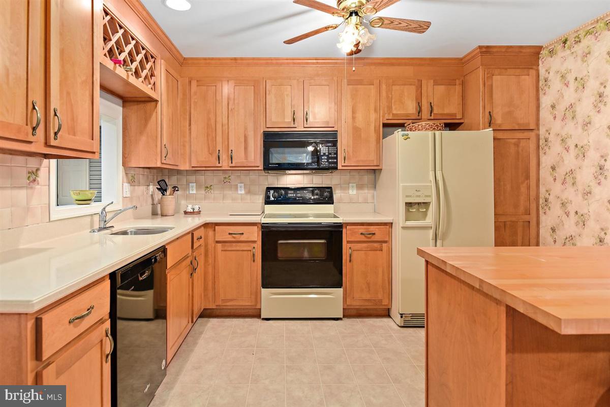 121 Windjammer Road Ocean Pines, MD 21811 - Photo 12 of 49