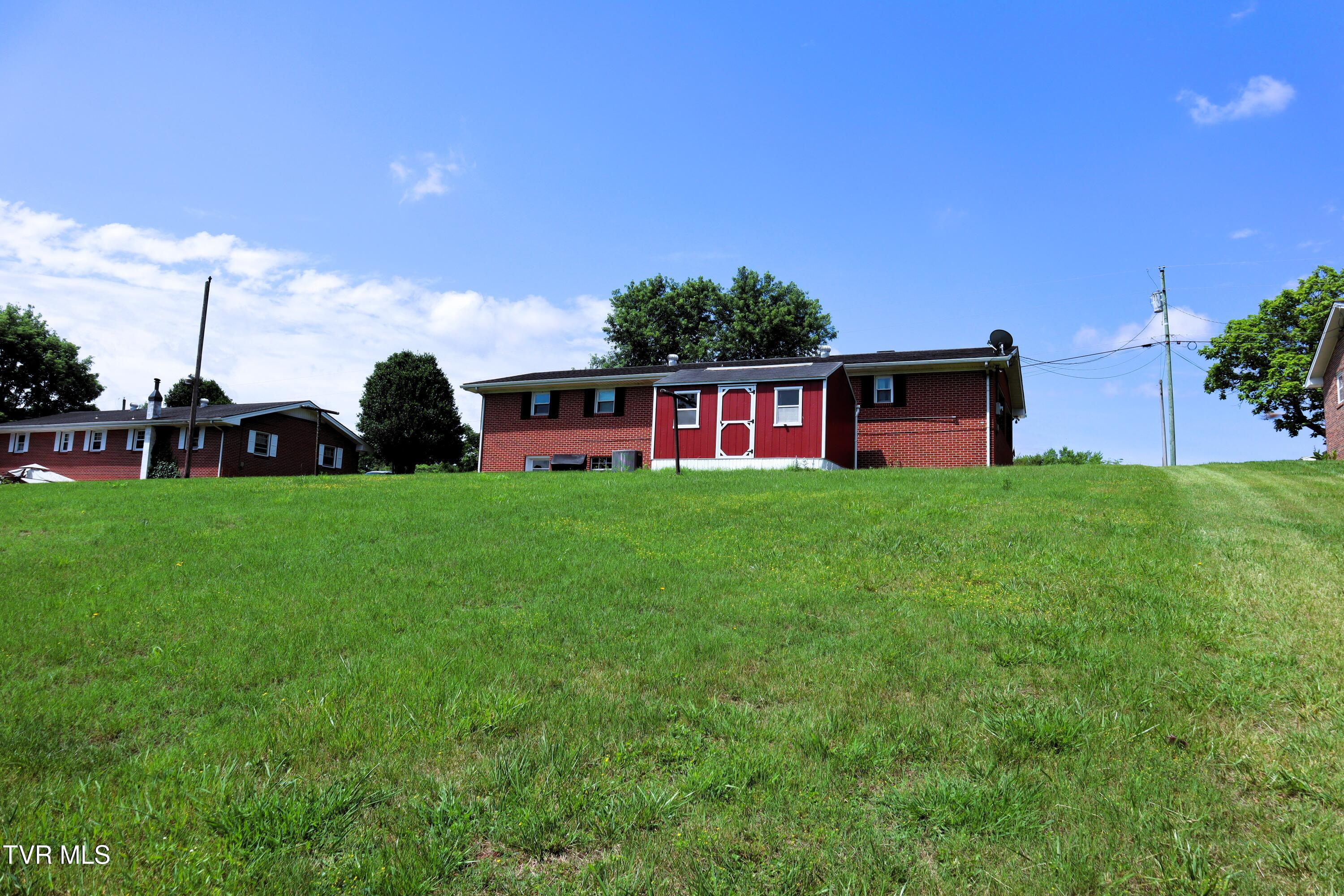 160 Emerald Road Mosheim, TN 37818 - Photo 3 of 15 IMG_0042