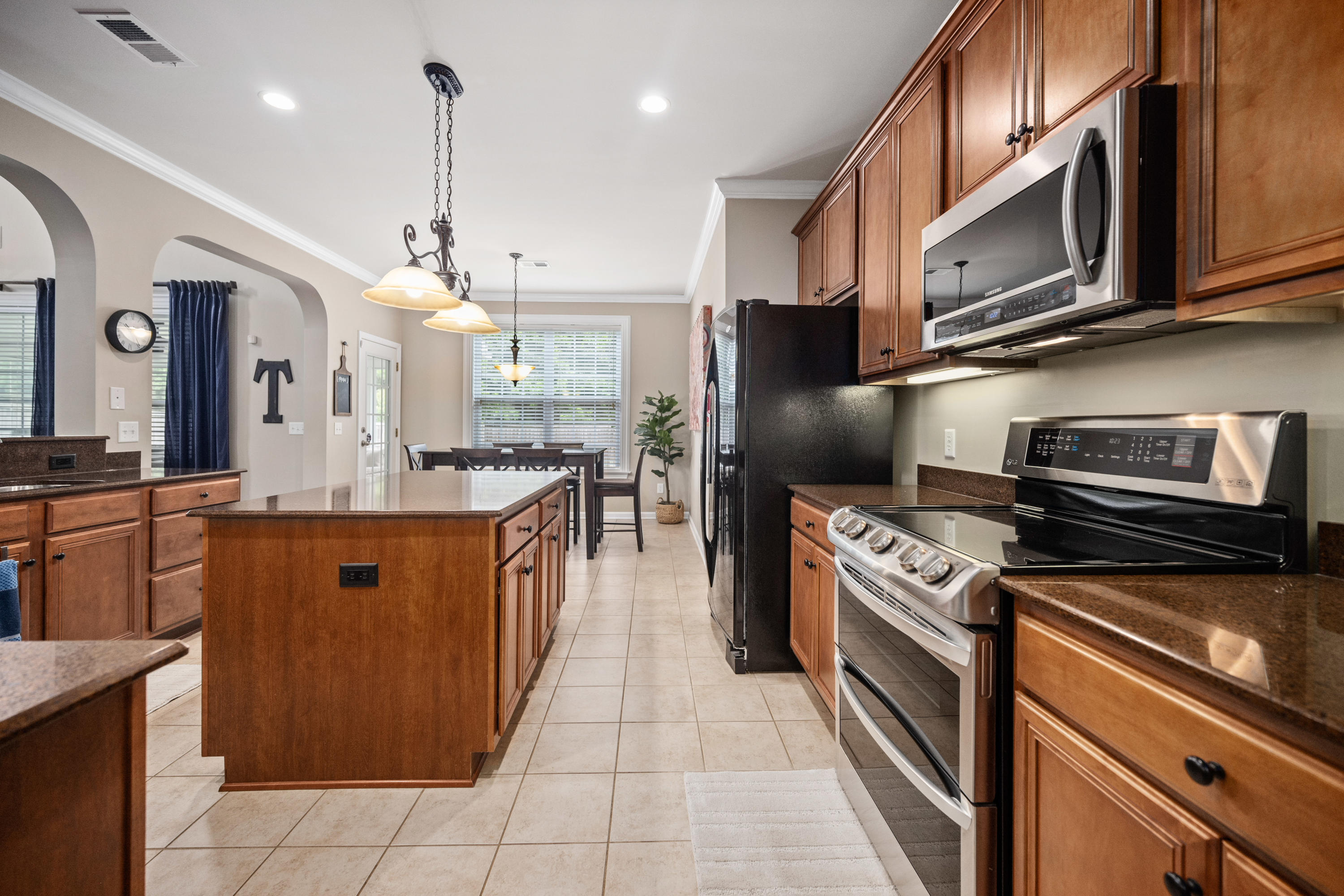 379 Decatur Drive Summerville, SC 29486 - Photo 18 of 51 Kitchen
