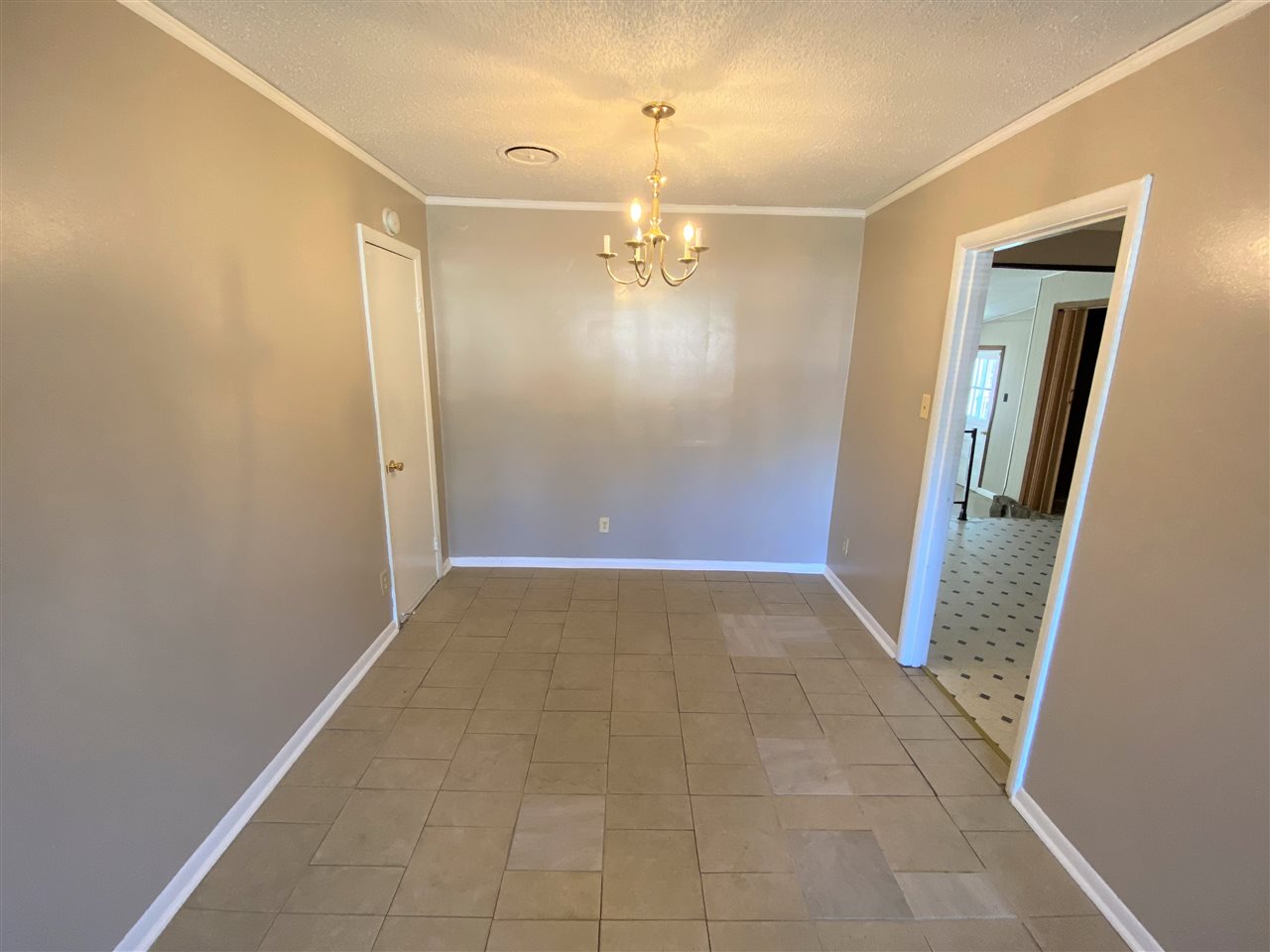 1711 South Perkins Road Memphis, TN 38117 - Photo 5 of 18