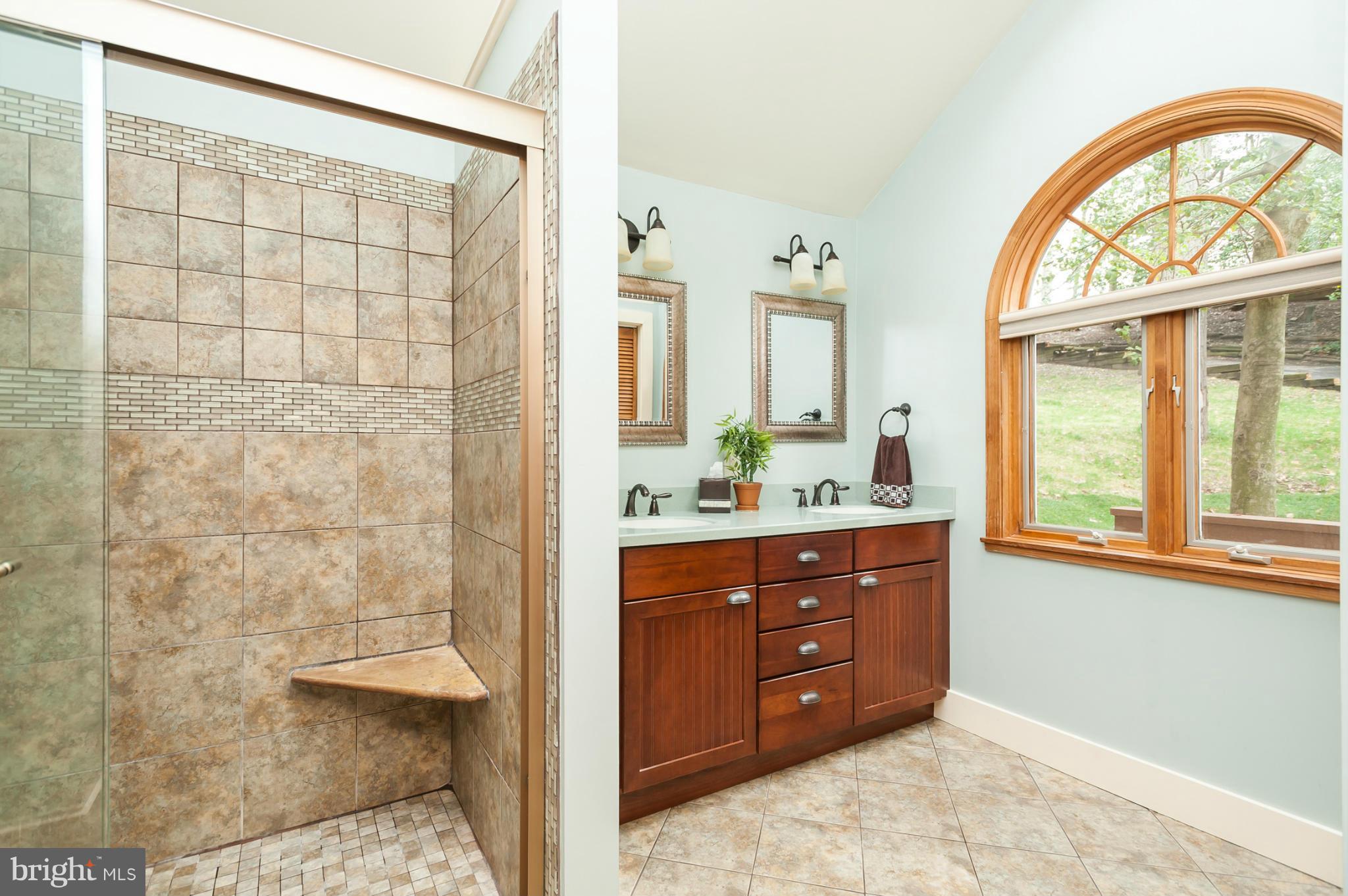 279 Long Point Road Crownsville, MD 21032 - Photo 16 of 19 Bath (Master)