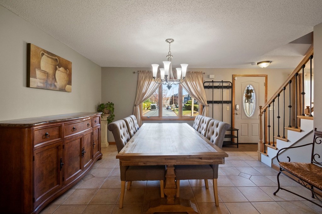 45 Somers Road East Longmeadow, MA 01028 - Photo 5 of 40 Gallery Image 5