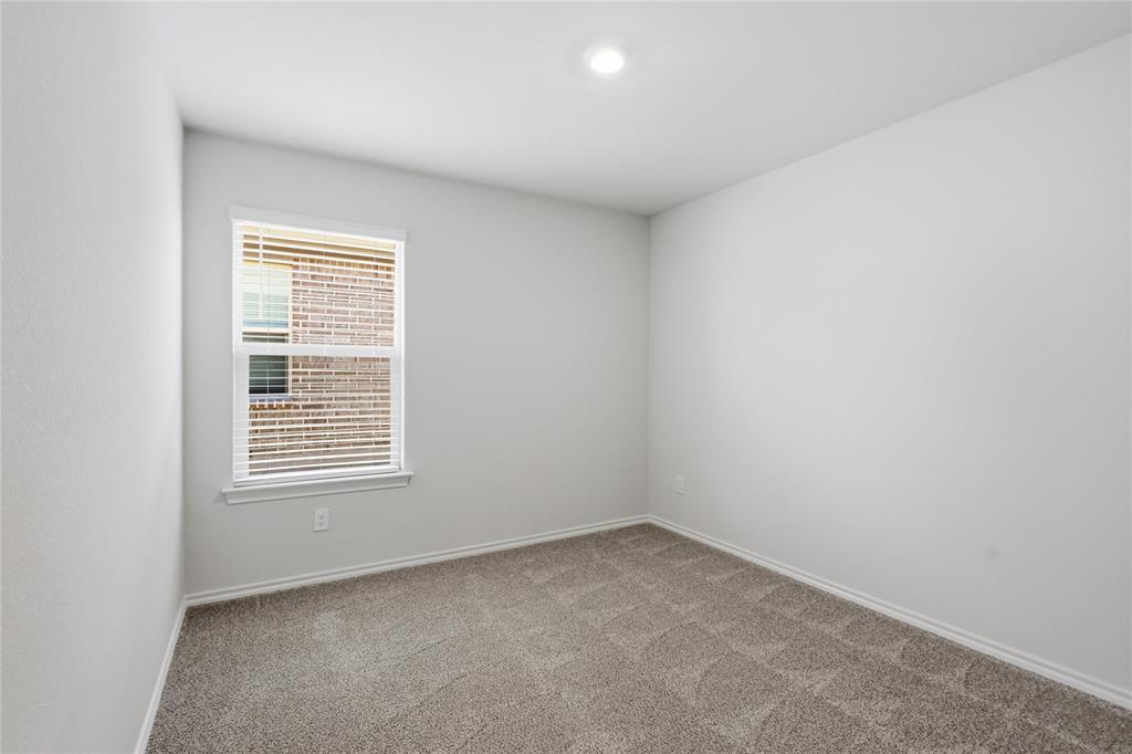 509 Derby Lane Springtown, TX 76082 - Photo 25 of 33