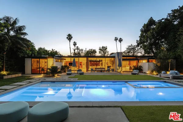 $12,900,000 | 570 Evelyn Place, Beverly Hills, CA 90210