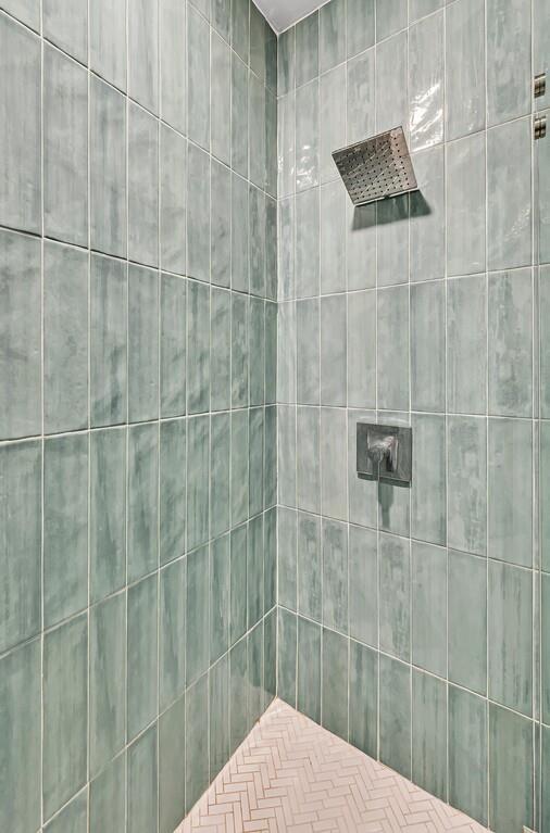 2001 Colcord Avenue Waco, TX 76707 - Photo 18 of 26 a bathroom with a shower