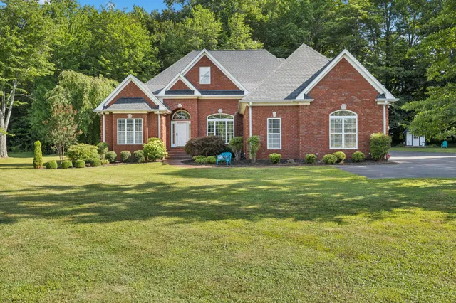 $624,900 | 315 Froedge Drive, Lafayette, TN 37083