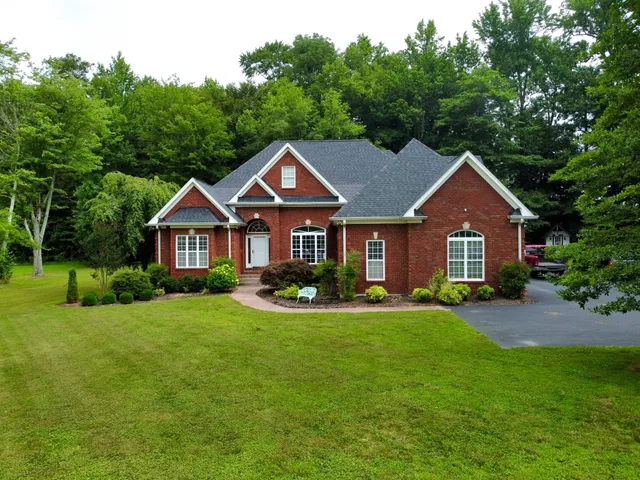 $624,900 | 315 Froedge Drive, Lafayette, TN 37083