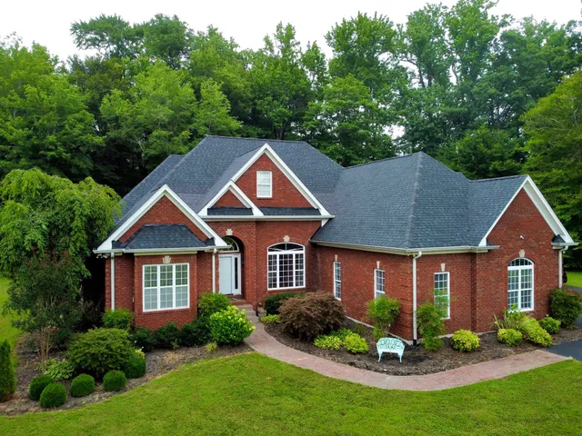 $624,900 | 315 Froedge Drive, Lafayette, TN 37083