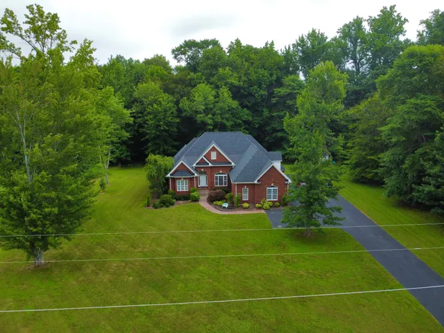 $624,900 | 315 Froedge Drive, Lafayette, TN 37083