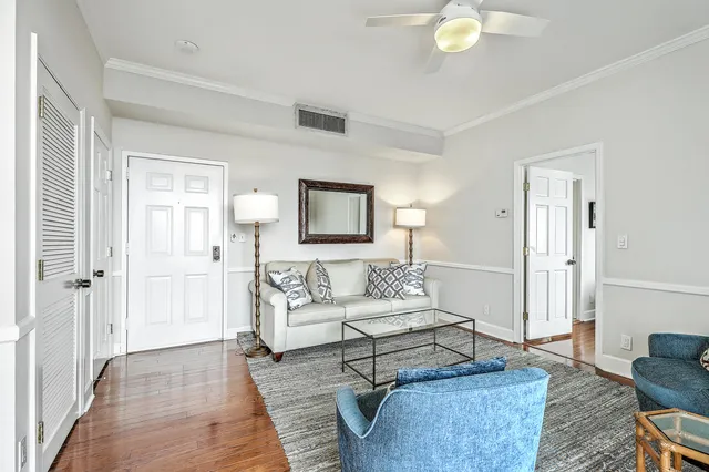 $4,000 | 1 King Street, Unit 601, Charleston, SC 29401