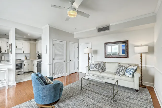 $4,000 | 1 King Street, Unit 601, Charleston, SC 29401