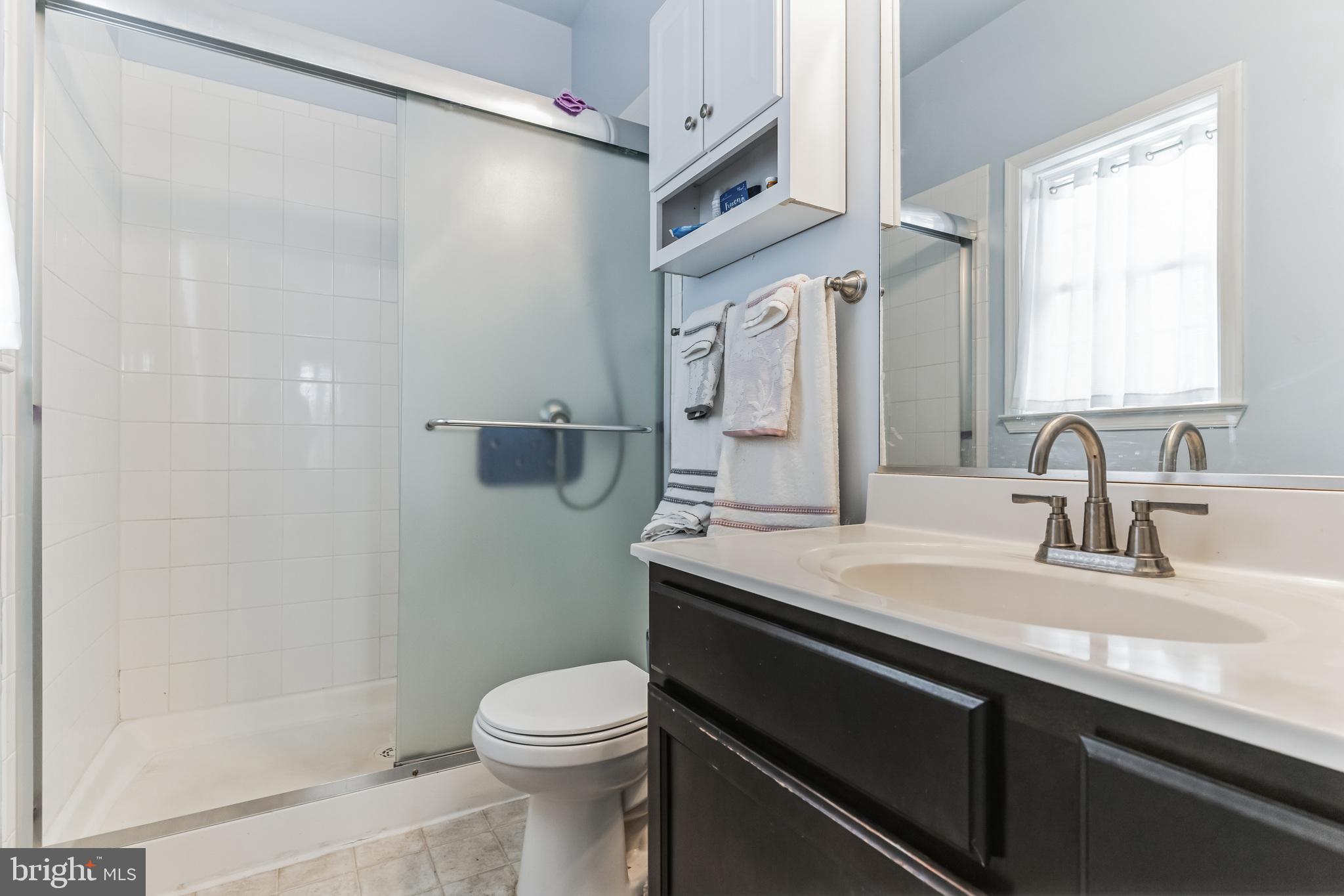 140 Ridgeway Street Fredericksburg, VA 22401 - Photo 23 of 33 Primary Bathroom