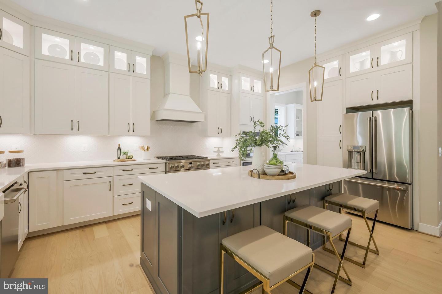 8205 Dabney Avenue Springfield, VA 22152 - Photo 4 of 17 Previously finished Foxmoor project