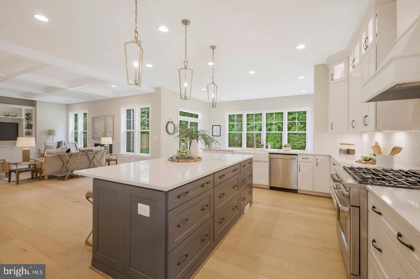 8205 Dabney Avenue Springfield, VA 22152 - Photo 5 of 17 Previously finished Foxmoor project