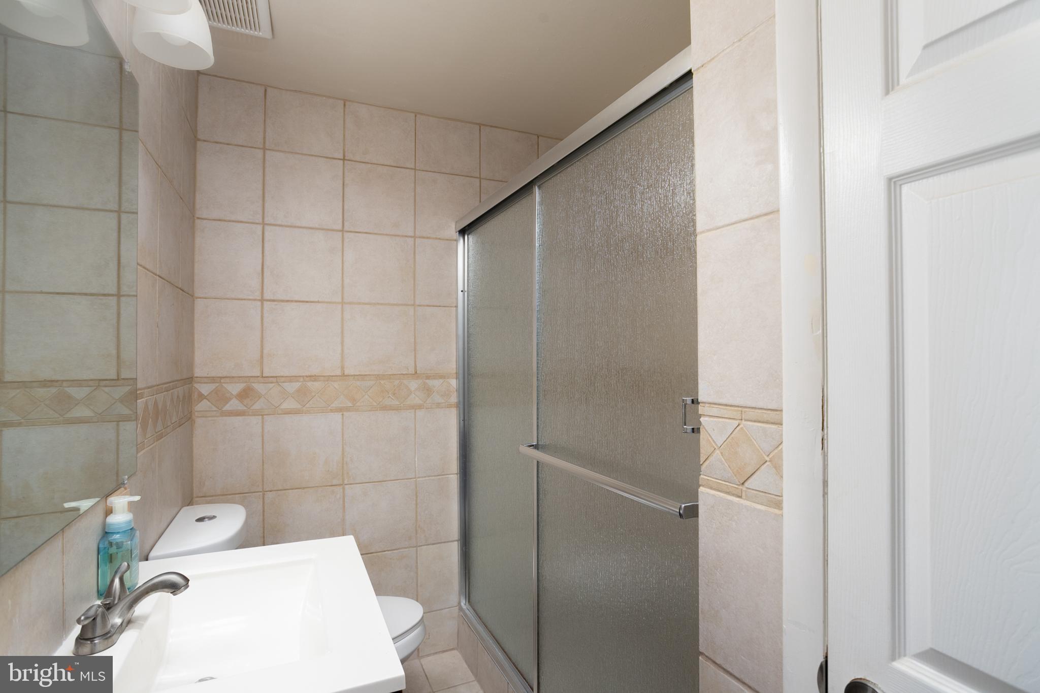 915 Allison Road Burlington, NJ 08016 - Photo 18 of 30 Gallery Image 18