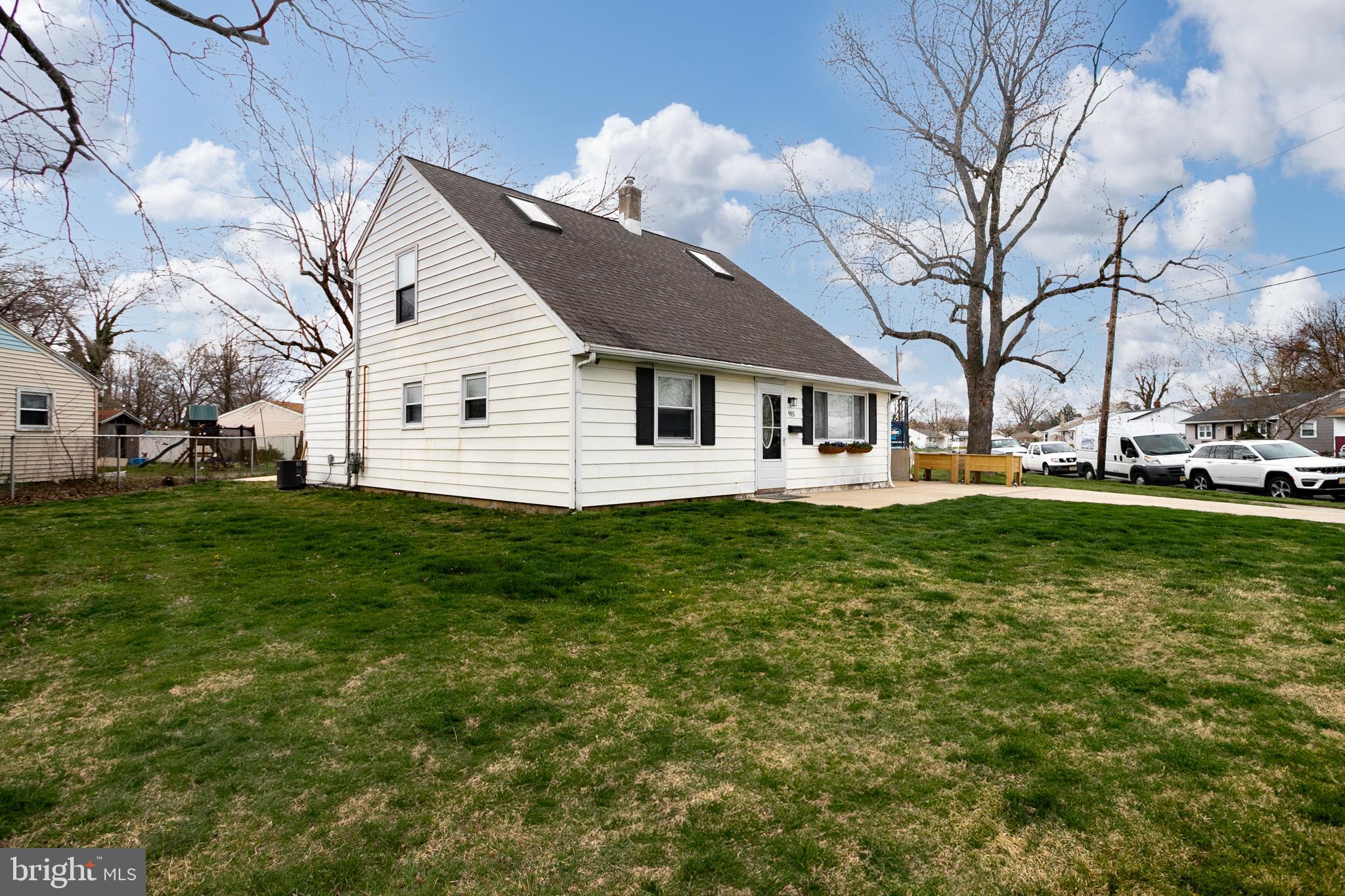 915 Allison Road Burlington, NJ 08016 - Photo 3 of 30 Gallery Image 3