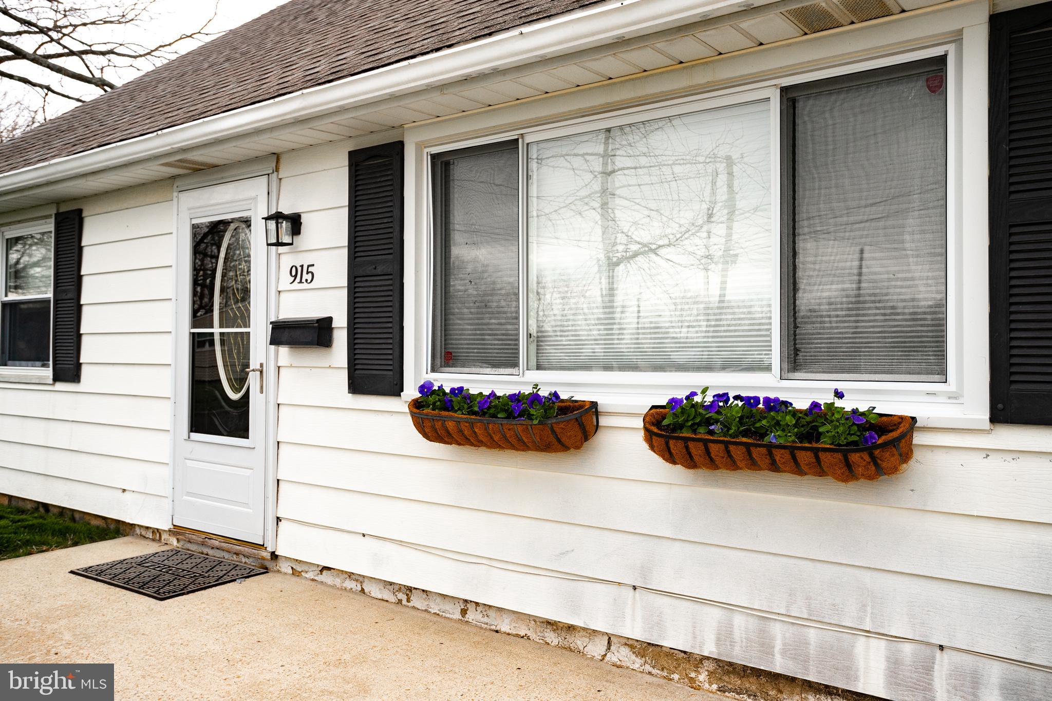 915 Allison Road Burlington, NJ 08016 - Photo 4 of 30 Gallery Image 4