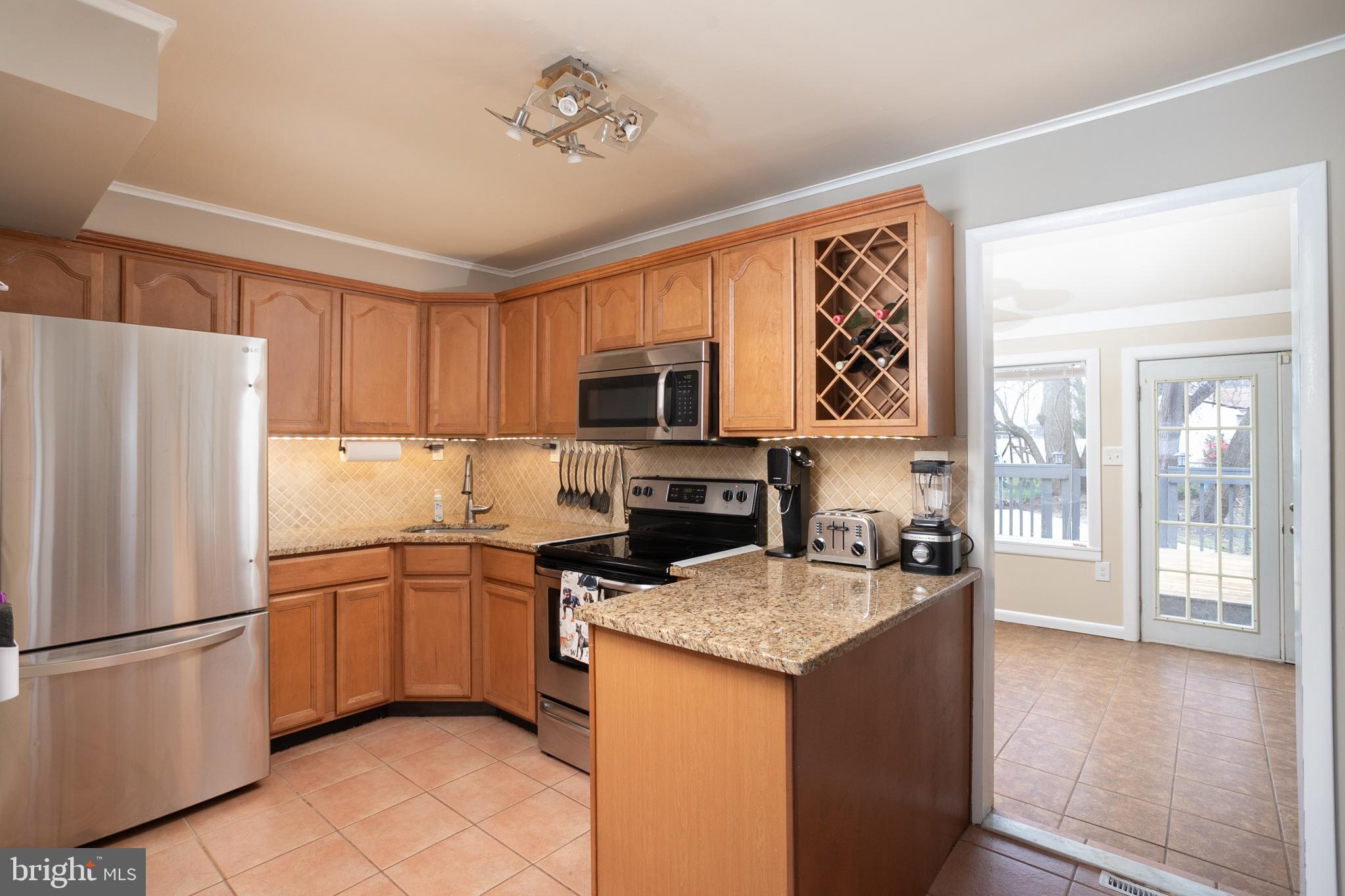 915 Allison Road Burlington, NJ 08016 - Photo 9 of 30 Gallery Image 9