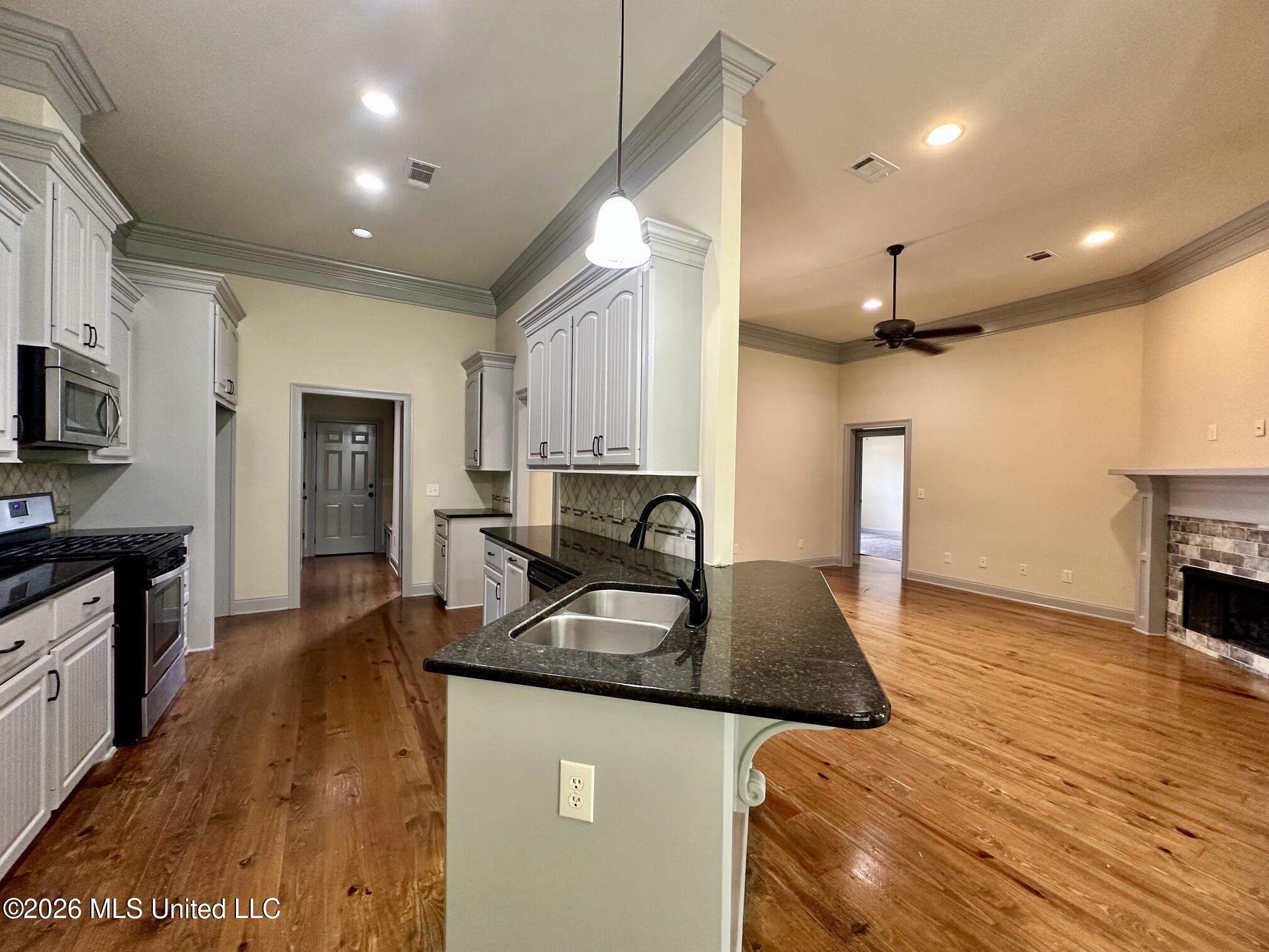 2017 East Ridge Circle Madison, MS 39110 - Photo 12 of 48 IMG_9643