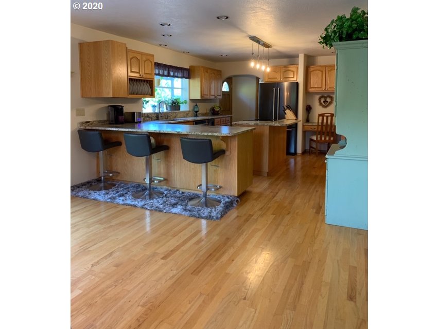 37749 Wallace Creek Road Springfield, OR 97478 - Photo 12 of 23